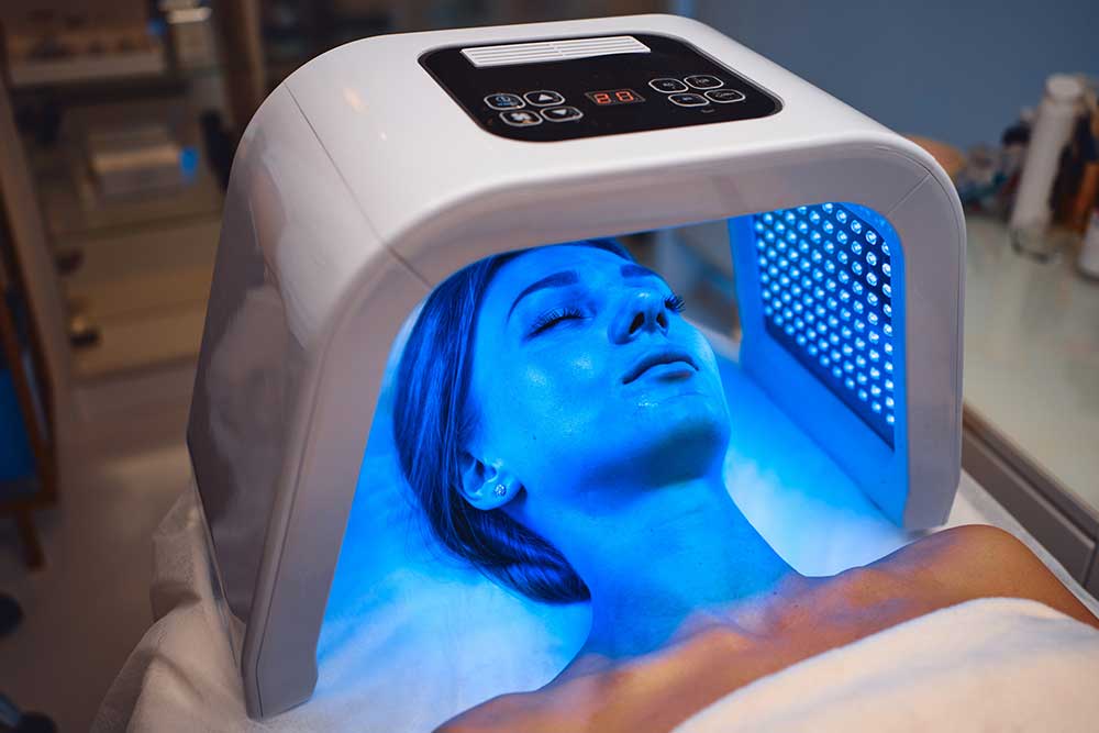 Blue Light Therapy Vs. Red Light Therapy: What Are The Differences?